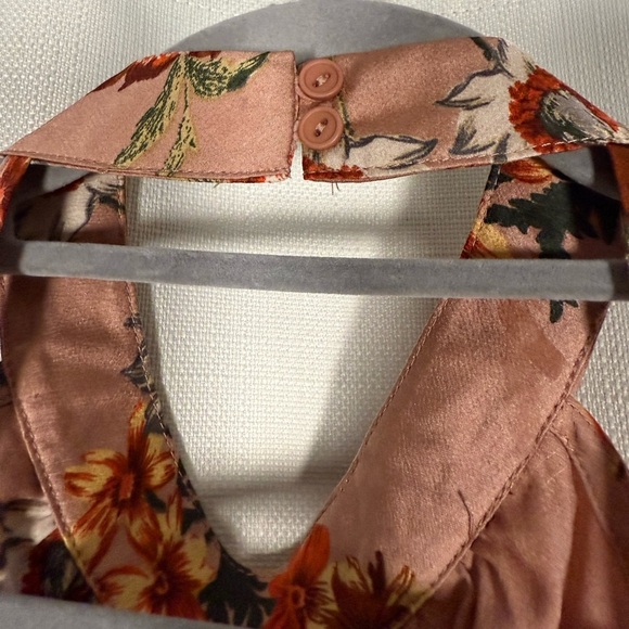 Doe & Rae Pink Floral Satin Halter Top Medium - Picture 6 of 10